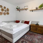 Hoimatglueck - Grosses Mit 3 Schlafzimmern, Ueberdachtem Balkon & Separatem Wc In Ruhiger Lage Apartment