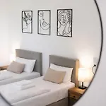 Hoimatglueck - Grosses Mit 3 Schlafzimmern, Ueberdachtem Balkon & Separatem Wc In Ruhiger Lage *
