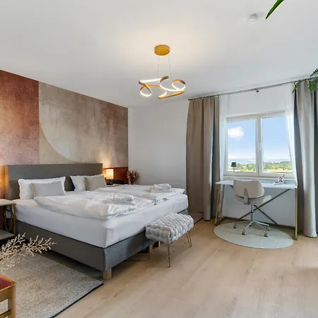 Hoimatglueck - Grosses Mit 3 Schlafzimmern, Ueberdachtem Balkon & Separatem Wc In Ruhiger Lage *